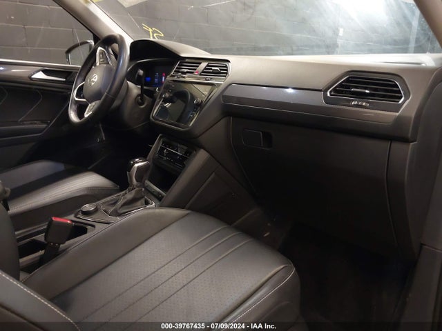 3VV2B7AX9NM012399 Volkswagen Tiguan 2.0t Se