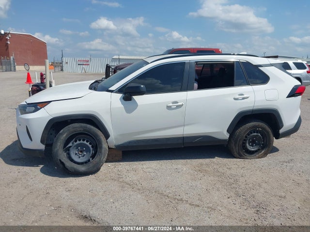 Toyota RAV4 LE 2021 JTMH1RFV2MD069875 Image 31