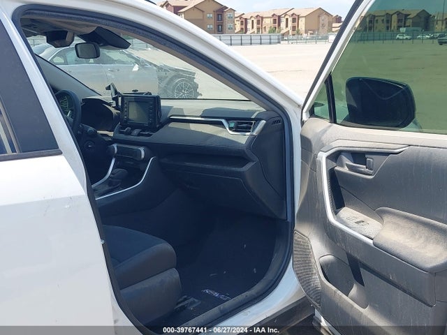 Toyota RAV4 LE 2021 JTMH1RFV2MD069875 Image 22