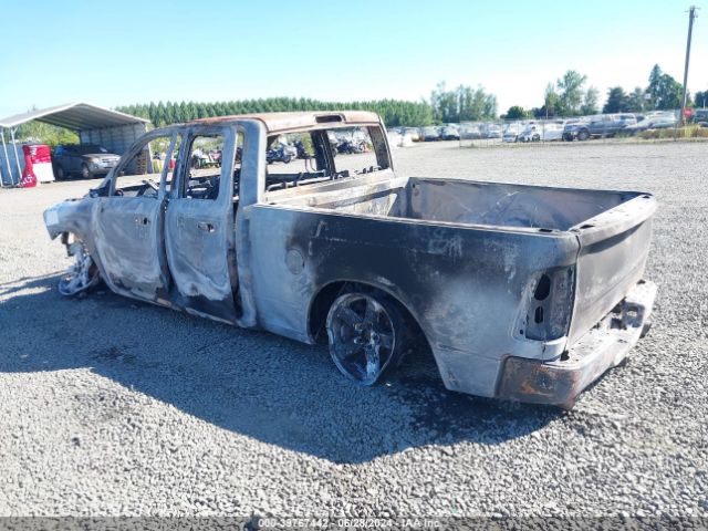 1C6RR7FT1HS565873 RAM 1500 Express Quad Cab 4x4 6'4 Box