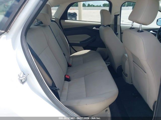 Ford FOCUS SE 2017 1FADP3F26HL285875 Image 8