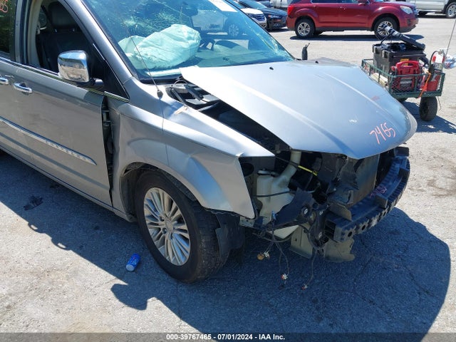 2C4RC1CG6FR525818 Chrysler Town & Country Touring-l