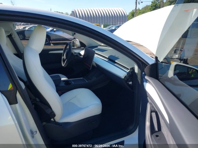 7SAYGDEE0RA258365 Tesla Model Y Long Range Dual Motor All-wheel Drive