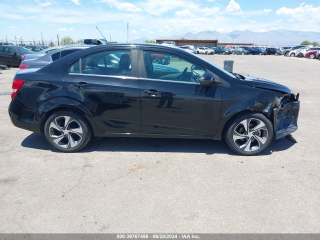Chevrolet Sonic Premier Auto 2018 1G1JF5SB9J4131686 Image 14