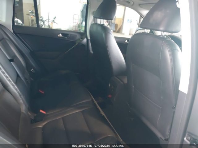 WVGBV7AX0GW616749 Volkswagen Tiguan Sel