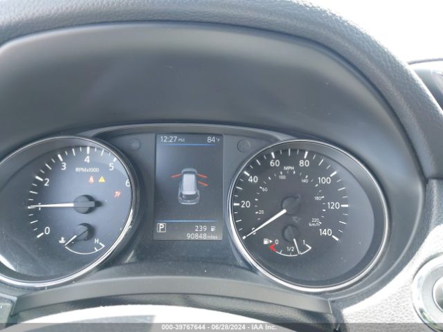 5N1AT2MT9KC780704 Nissan ROGUE SV