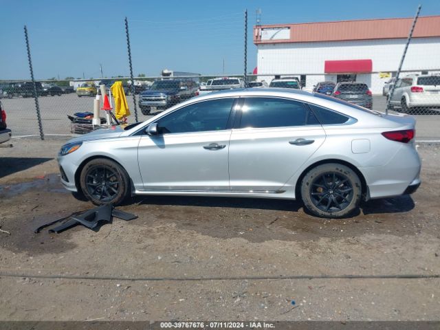 5NPE34AF7JH687425 Hyundai Sonata Sport