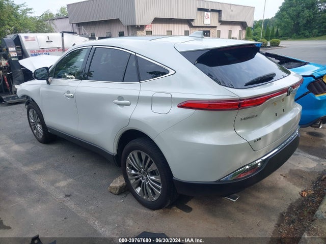 Toyota Venza Limited 2023 JTEAAAAH9PJ124960 Image 3