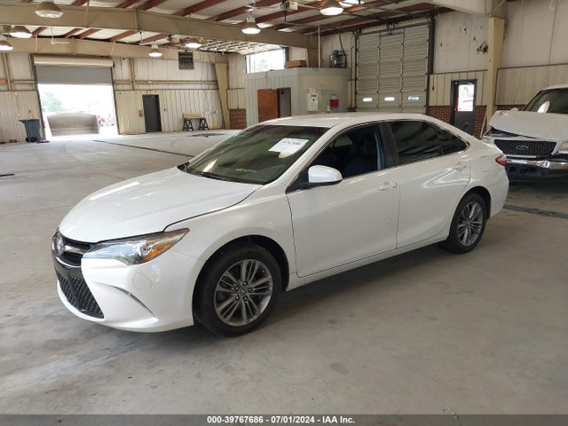 Toyota CAMRY SE 2017 4T1BF1FK8HU392683 Image 2