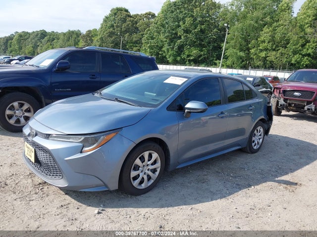 Toyota COROLLA LE 2020 5YFEPRAE8LP024573 Image 2