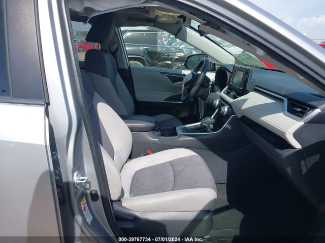 Toyota Rav4 Xle 2019 JTMW1RFV6KD006556 Image 5