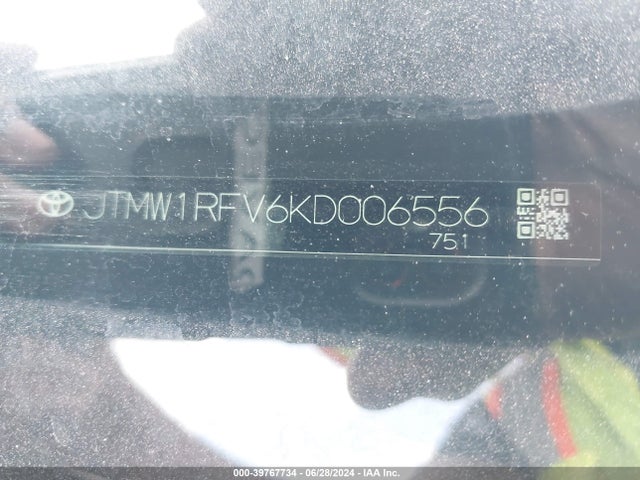 Toyota Rav4 Xle 2019 JTMW1RFV6KD006556 Image 9