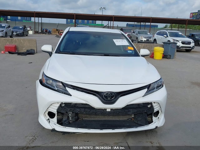 Toyota CAMRY LE 2018 JTNB11HK7J3017133 Image 12