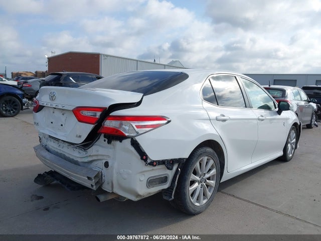 Toyota CAMRY LE 2018 JTNB11HK7J3017133 Image 18