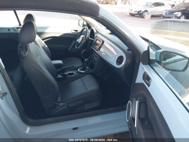 3VW517AT4FM801070 Volkswagen Beetle 1.8t
