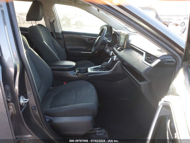 Toyota RAV4 LE 2020 2T3F1RFV3LC128135 Image 5