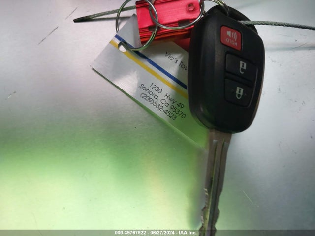 Toyota RAV4 LE 2016 2T3ZFREV3GW246433 Image 11