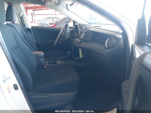 Toyota RAV4 LE 2016 2T3ZFREV3GW246433 Image 5