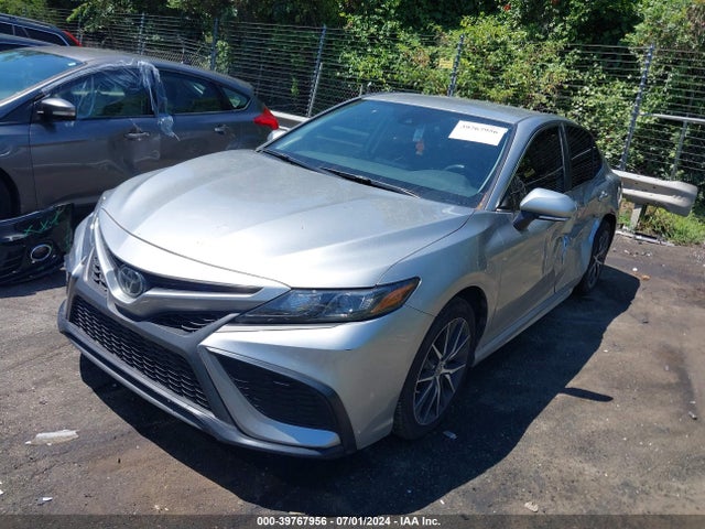 Toyota CAMRY SE 2022 4T1G11AKXNU677151 Image 2