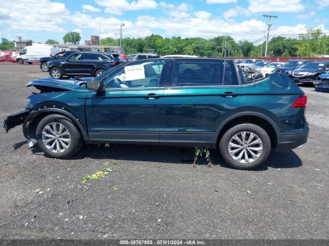 3VV0B7AX6KM038395 Volkswagen Tiguan 2.0t S
