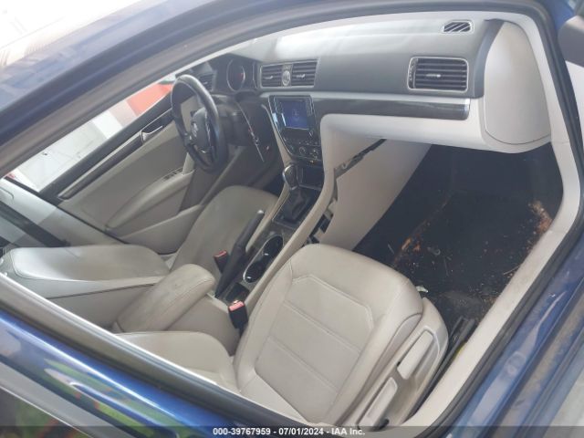 1VWBS7A37GC035905 Volkswagen Passat 1.8t Se