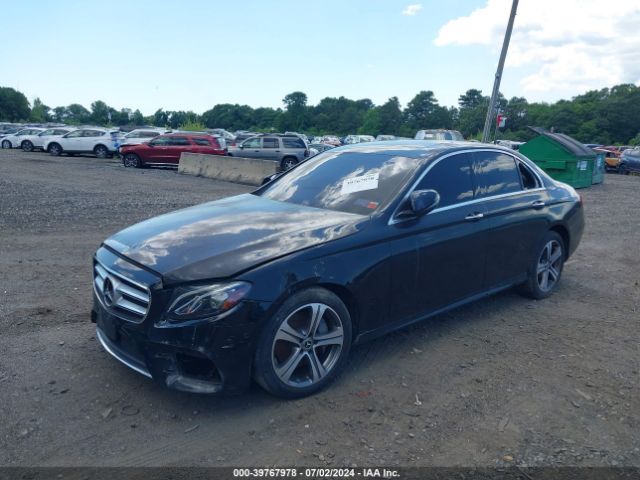WDDZF4KBXHA275219 Mercedes-Benz E 300 4matic