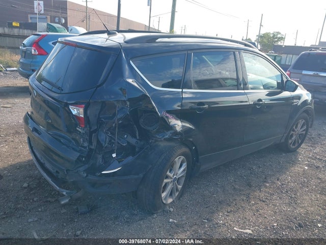 Ford ESCAPE SE 2018 1FMCU9GD4JUD38912 Image 4