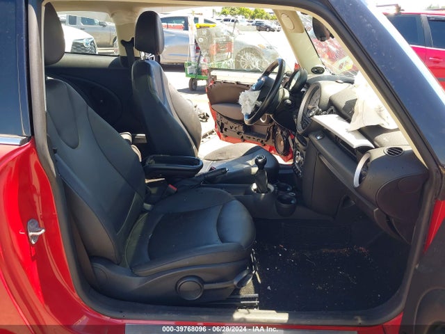 2011 MINI COOPER WMWSU3C5XBT182309 Photo 4