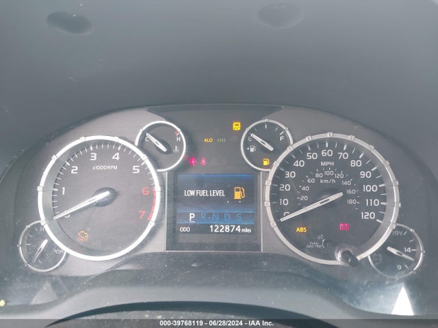 5TFHW5F19EX366701 Toyota Tundra Limited 5.7l V8