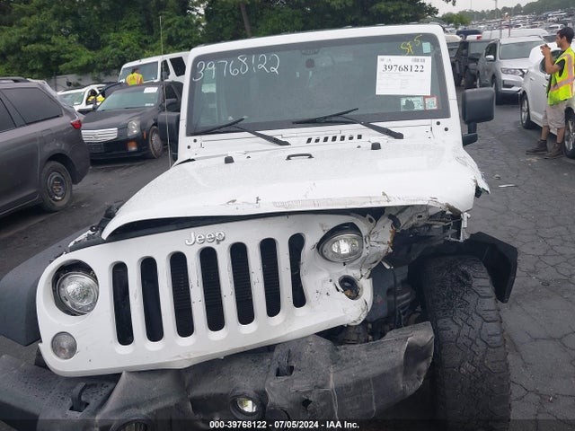 1C4HJWFG2HL711622 Jeep Wrangler Unlimited Rubicon 4x4