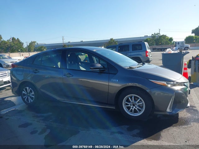 Toyota Prius Prime Premium 2017 JTDKARFP0H3002520 Image 13