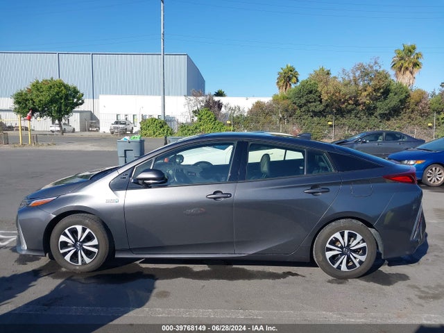 Toyota Prius Prime Premium 2017 JTDKARFP0H3002520 Image 14