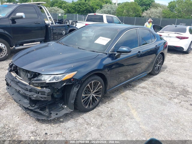 Toyota CAMRY SE 2018 4T1B11HK8JU635877 Image 2