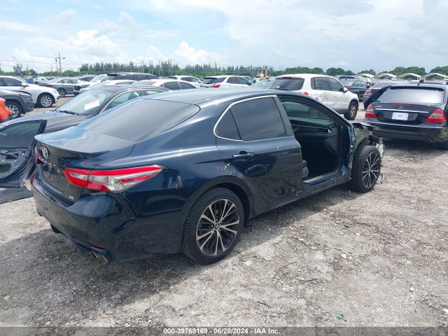 Toyota CAMRY SE 2018 4T1B11HK8JU635877 Image 4
