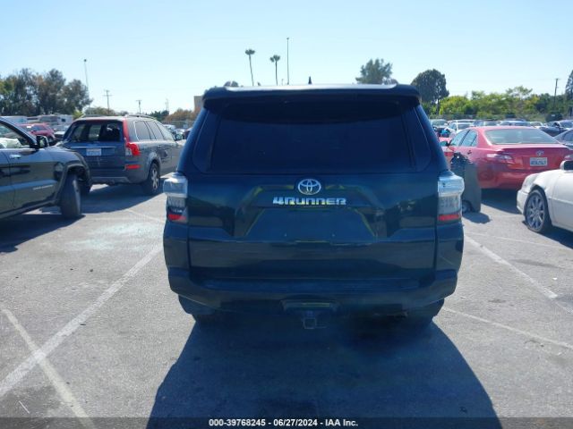 JTEMU5JR1M5929912 Toyota 4RUNNER SR5