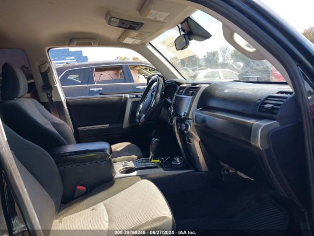 JTEMU5JR1M5929912 Toyota 4RUNNER SR5