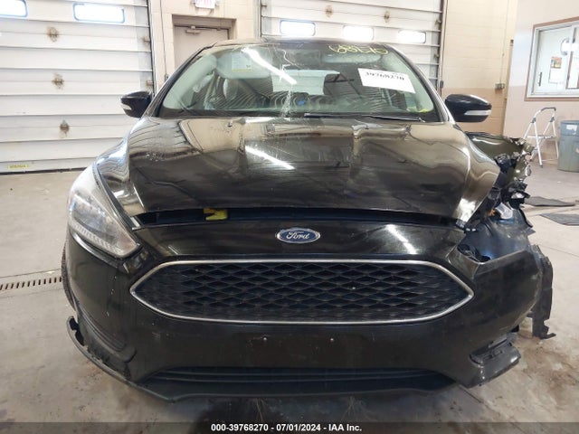 Ford FOCUS SE 2017 1FADP3K29HL247739 Image 13