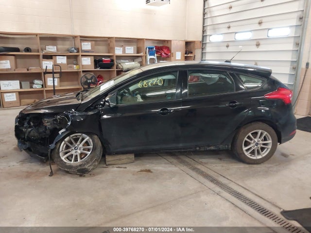 Ford FOCUS SE 2017 1FADP3K29HL247739 Image 15