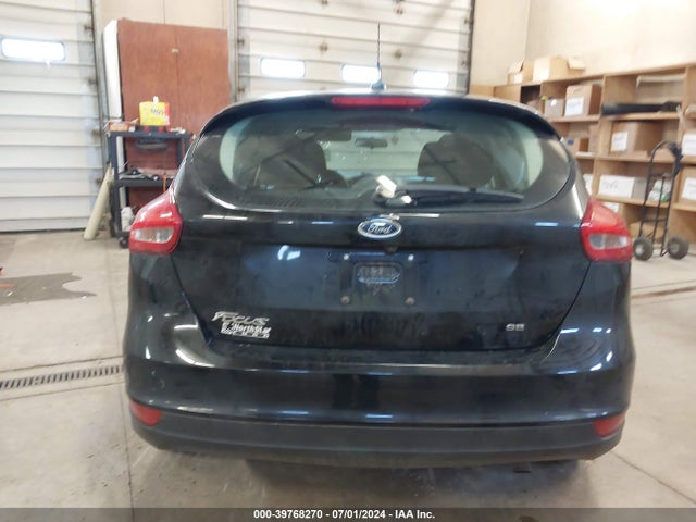 Ford FOCUS SE 2017 1FADP3K29HL247739 Image 17