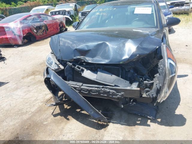 KMHD84LFXHU173221 Hyundai ELANTRA SE