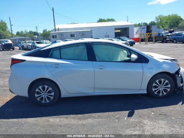 Toyota Prius Xle Awd-e 2022 JTDL9MFU9N3033329 Image 13