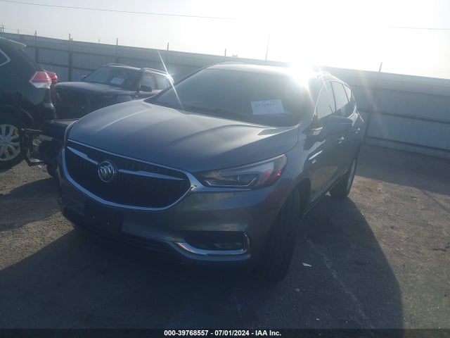 Buick Enclave Essence 2018 5GAERBKW8JJ151044 Image 2