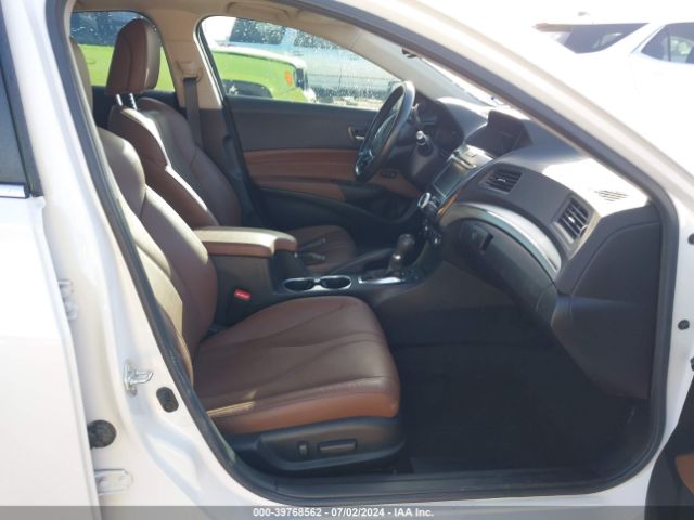 19UDE2F74NA001884 Acura Ilx Premium Package