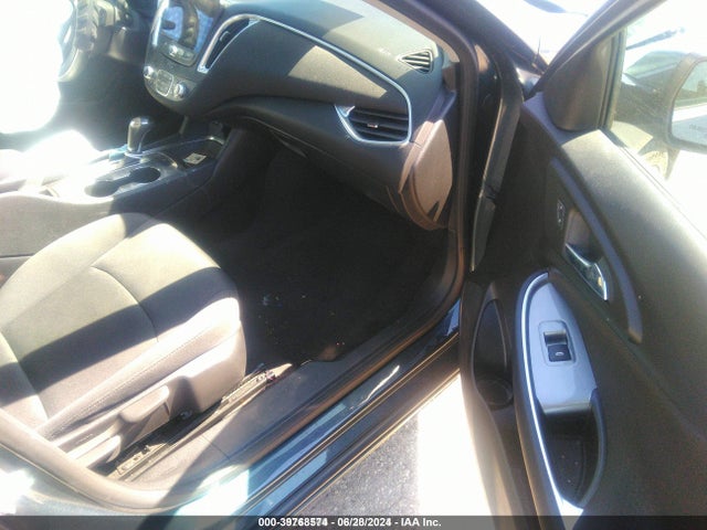 1G1ZD5ST1LF108346 Chevrolet Malibu Fwd Lt