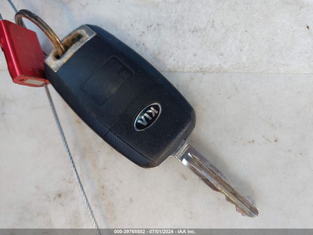 3KPFL4A76HE041806 KIA FORTE LX