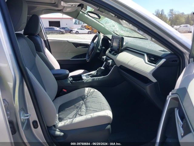 Toyota Rav4 Xle 2019 JTMP1RFV0KJ022581 Image 5