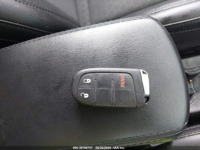 3C4NJCBBXKT815119 Jeep Compass Altitude Fwd