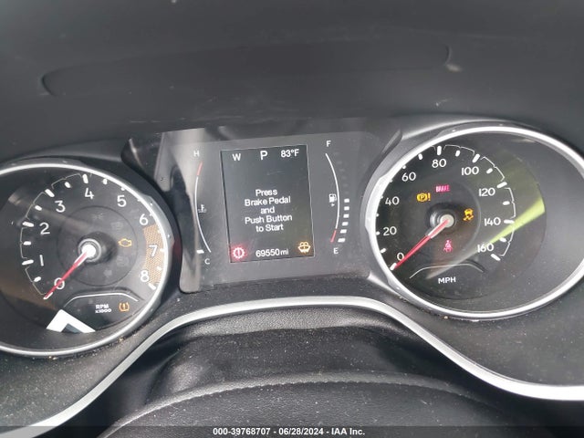 3C4NJCBBXKT815119 Jeep Compass Altitude Fwd