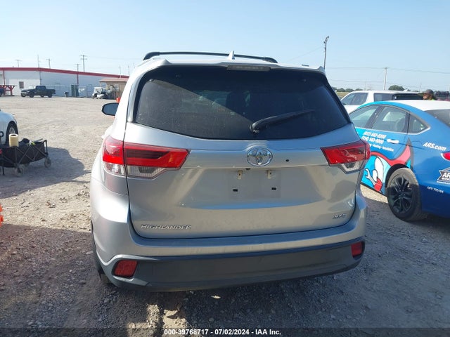 Toyota Highlander Xle 2018 5TDKZRFHXJS286759 Image 16
