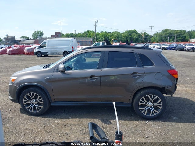 JA4AR4AW3GZ037581 Mitsubishi Outlander Sport 2.4 Gt/2.4 Sel